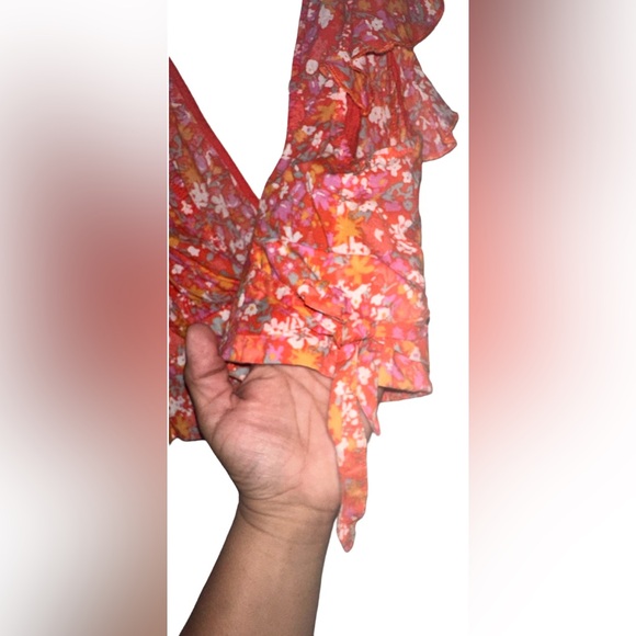 Free People pretty dayz orange SIZE L mid drift top preowned - Picture 3 of 3